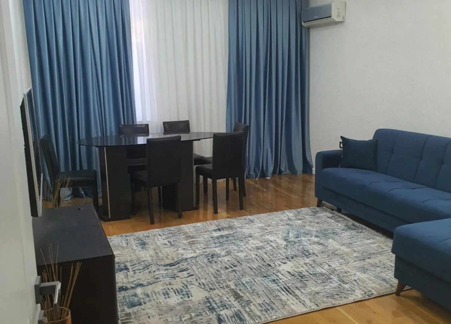 Viva 3 Room Apartment With Jacuzzi Two Kilometers From The Center Baku